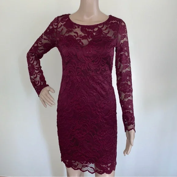 bodycon date night dress Traye Ruche Mini Dress Burgundy main image 1
